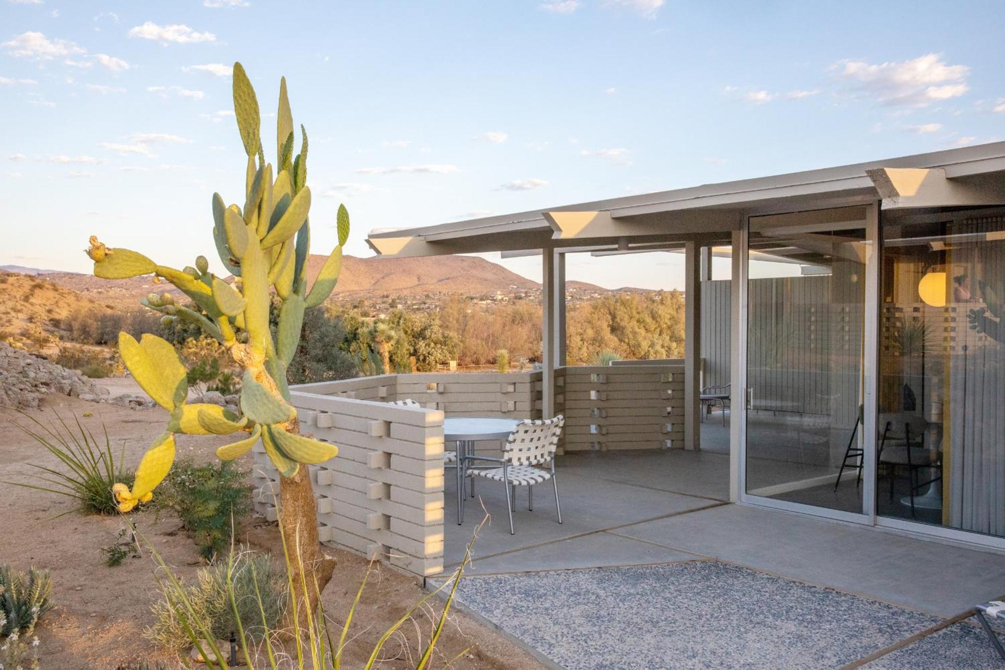 The Bungalows By Homestead Modern Joshua Tree Pokój zdjęcie